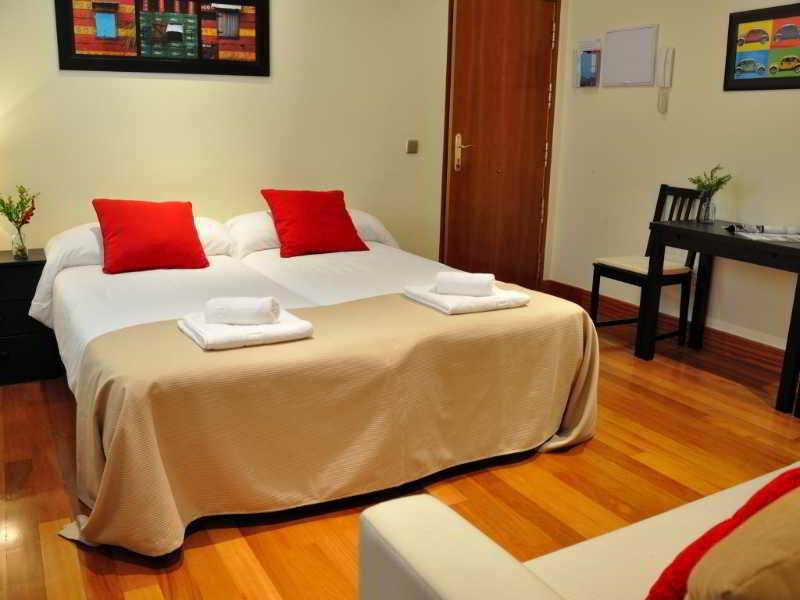 Gran Via Sol Apartamentos Madri Exterior foto