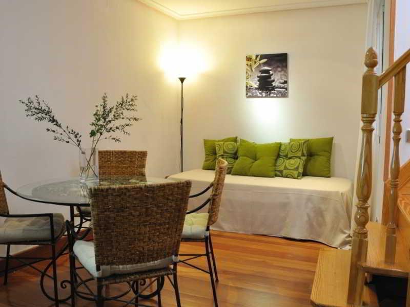 Gran Via Sol Apartamentos Madri Exterior foto