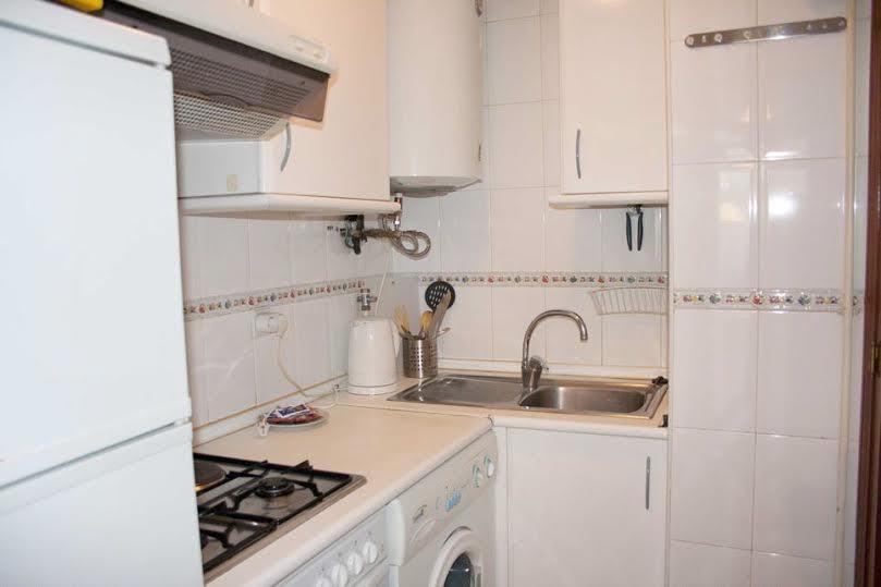 Gran Via Sol Apartamentos Madri Quarto foto